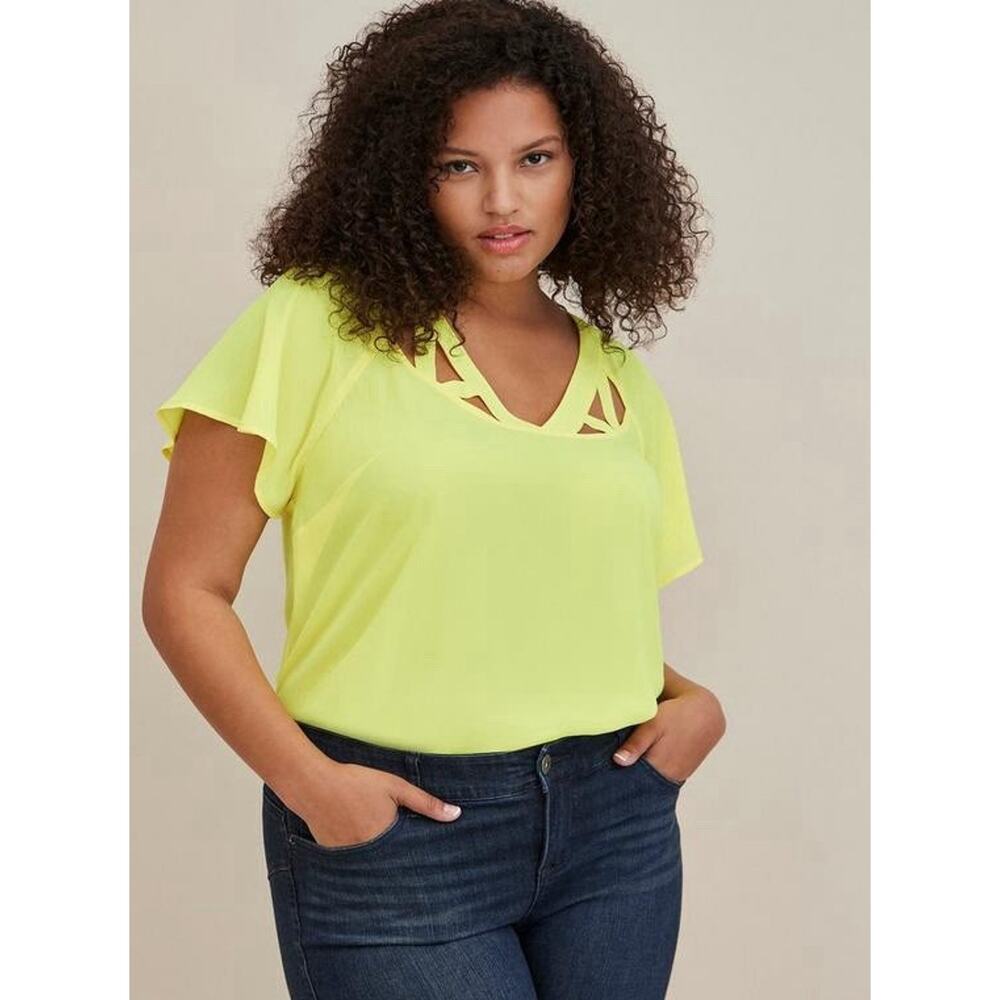Torrid Georgette Cage Front Blouse Lemon Tonic Yellow Top Plus Size 0 NWT